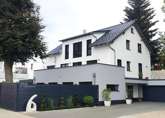 Moderne Neubau-Wohnung Mit Kamin Und 35Qm Dachterrasse